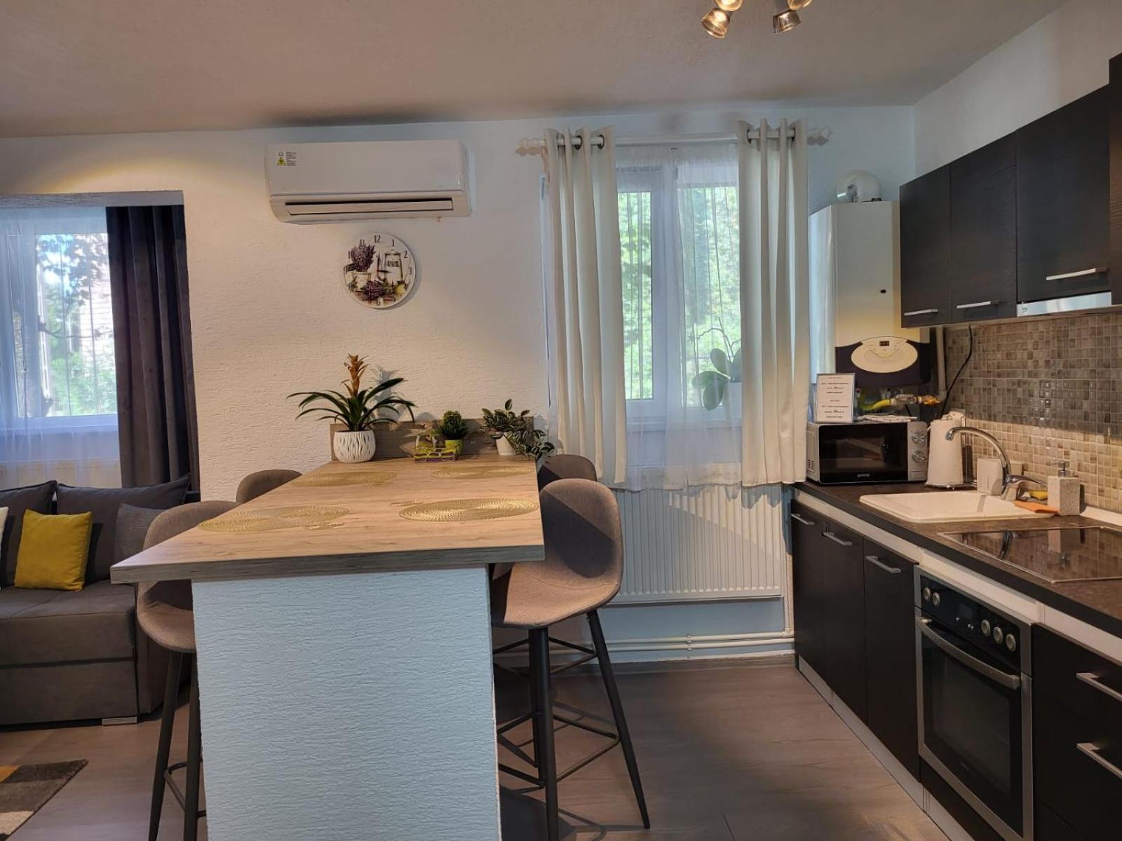 Mona Central Apartment フネドアラ エクステリア 写真
